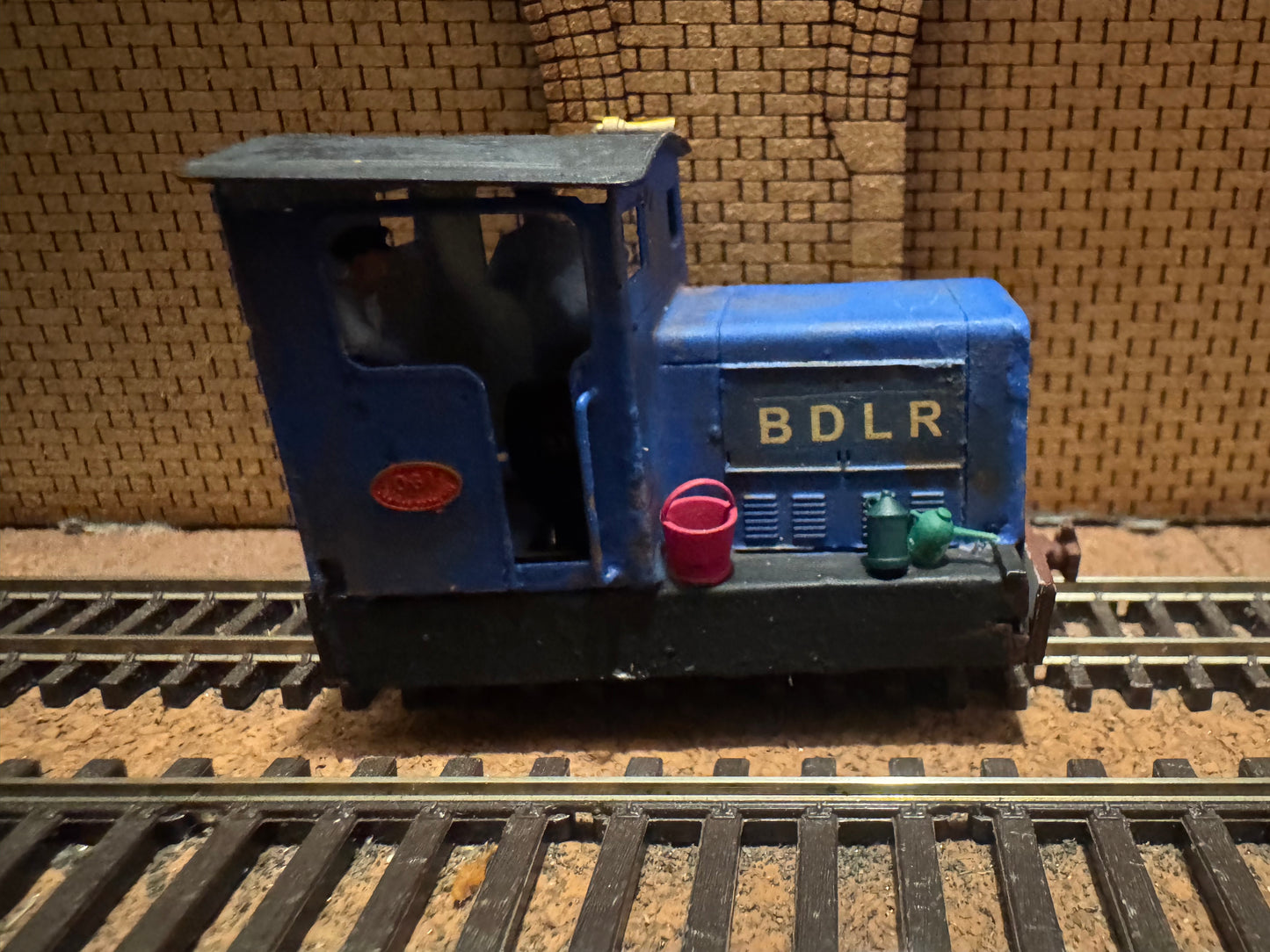 Tomytec / Unknown (OO9) Freelance Narrow Gauge Diesel Shunter 