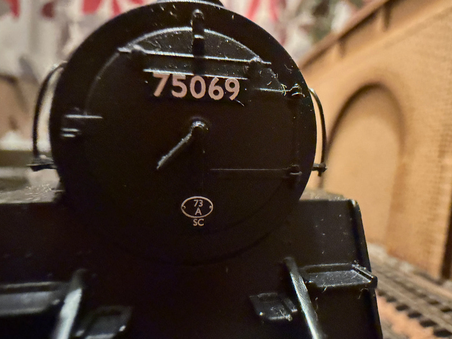 Bachmann 31-116 (OO) British Railways Standard 4MT 4-6-0 No.75069 with BR1B Tender in as Preserved BR Western Region Lined Green. DCC Fitted 