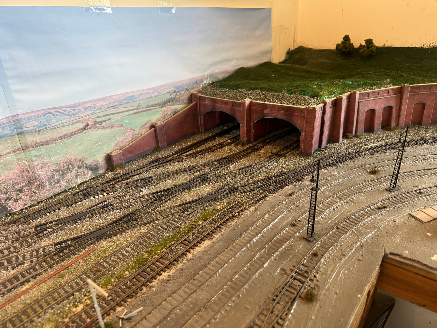 “Becombe” 8ft by 6ft OO Model Railway 