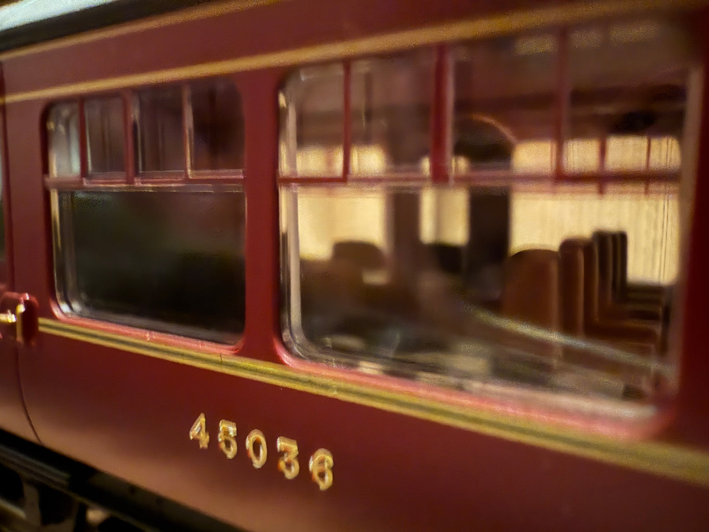 Bachmann 39-775 (OO) London Midland & Scottish Railway 50ft Inspection Saloon in LMS Crimson Lake 