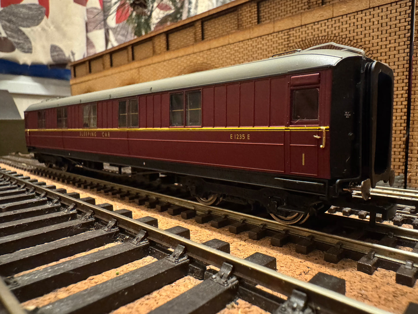 Hornby R4264A (OO) Ex LNER ‘Gresley’ First Class Sleeping Coach 