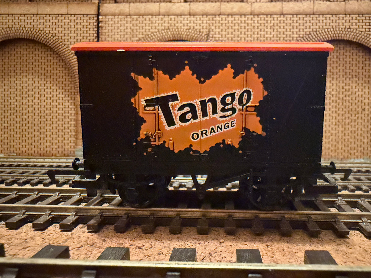 Hornby R1015 (OO) Industrial Freight Starter Set 