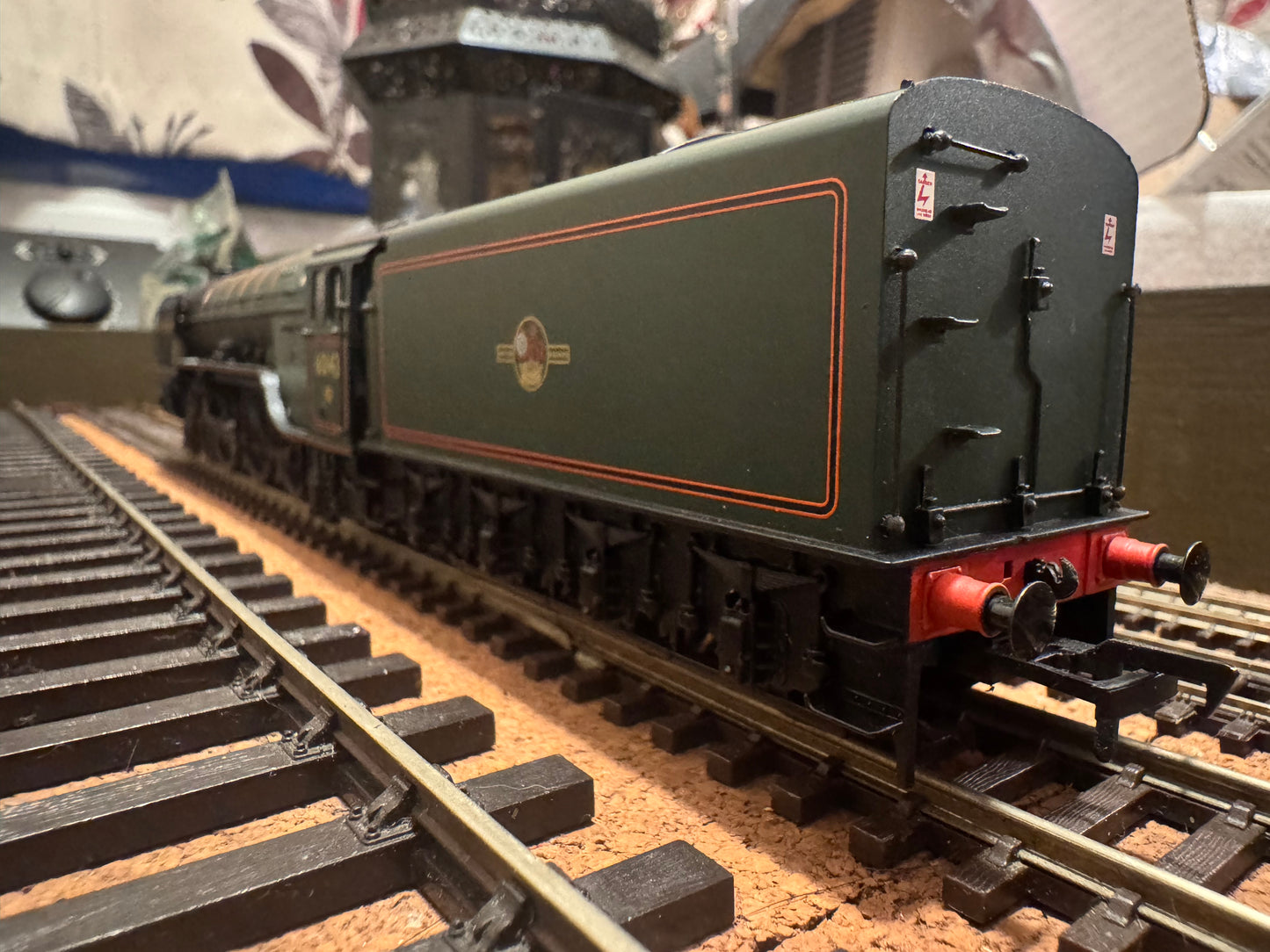 Bachmann 30-090 (OO) Bachmann of Europe 15th Anniversary Limited Edition. Tees-Tyne Pullman Double Set. No.62 of 1000. DCC Ready