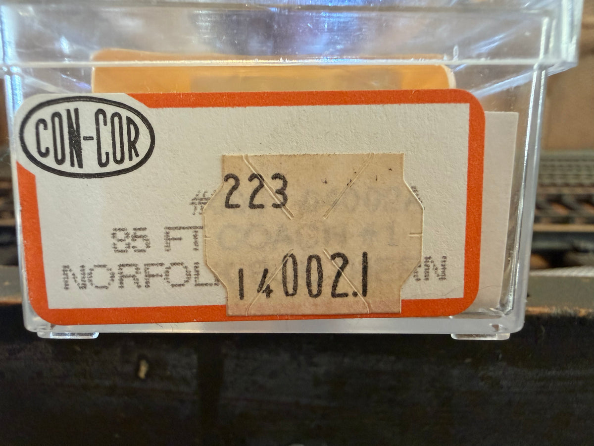 Con-Cor #000104002A (N Scale) Norfolk Southern Railroad 85ft Coach No.531 in NS Lined Maroon 