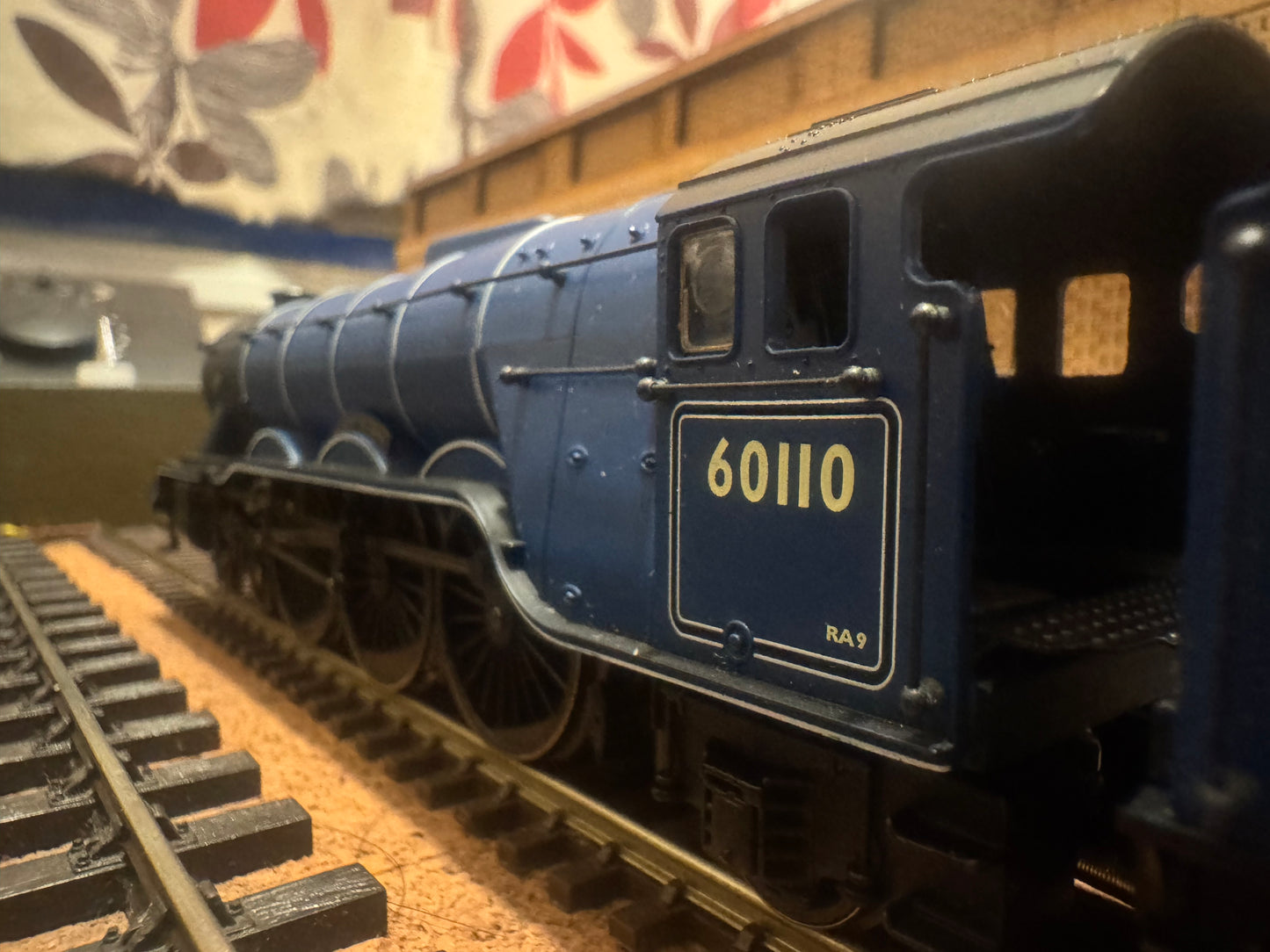 Hornby R2201 (OO) Ex LNER A3 No.60110 “Robert The Devil” in British Railways Express Blue. (Shed Code 34A, Kings Cross Depot) 