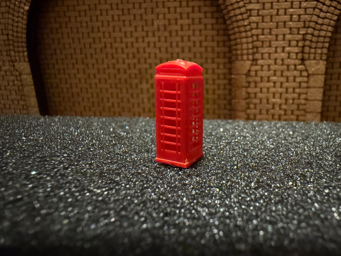 Manufacturer Unknown (N Gauge) British Telecom K6 Phone Box.