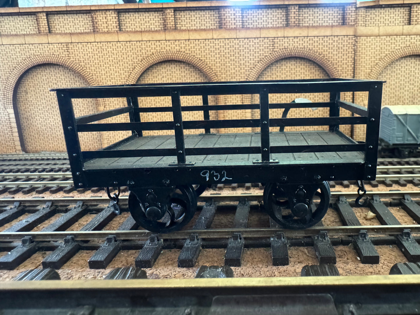 Cooper-Craft (SM32 / 16mm Scale) Festiniog Railways Slate Wagon No.932 in Black 