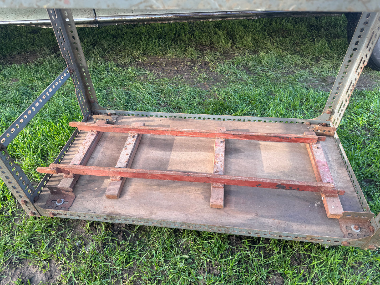 Manufacturer Unknown. 7.25inch Gauge Transport and Preparation Trolly.