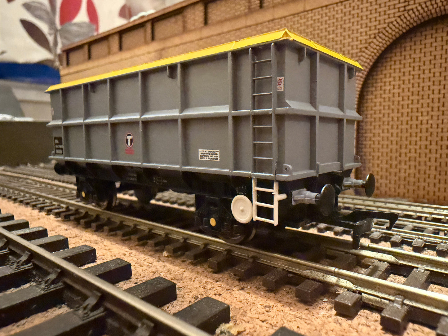 Bachmann 33-437 (OO) British Rail, SSA 35.6T Scrap Wagon No.T470158 in Transrail Livery 