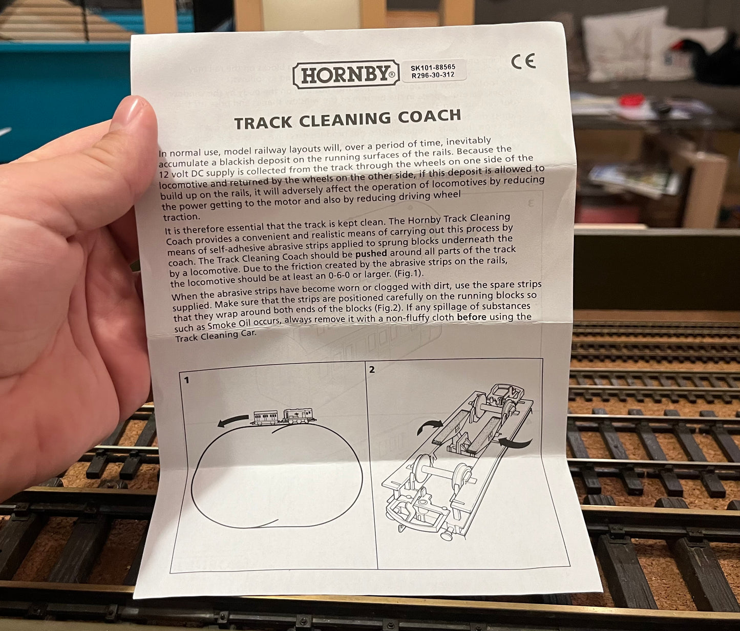 Hornby (OO) Track Cleaning Coach