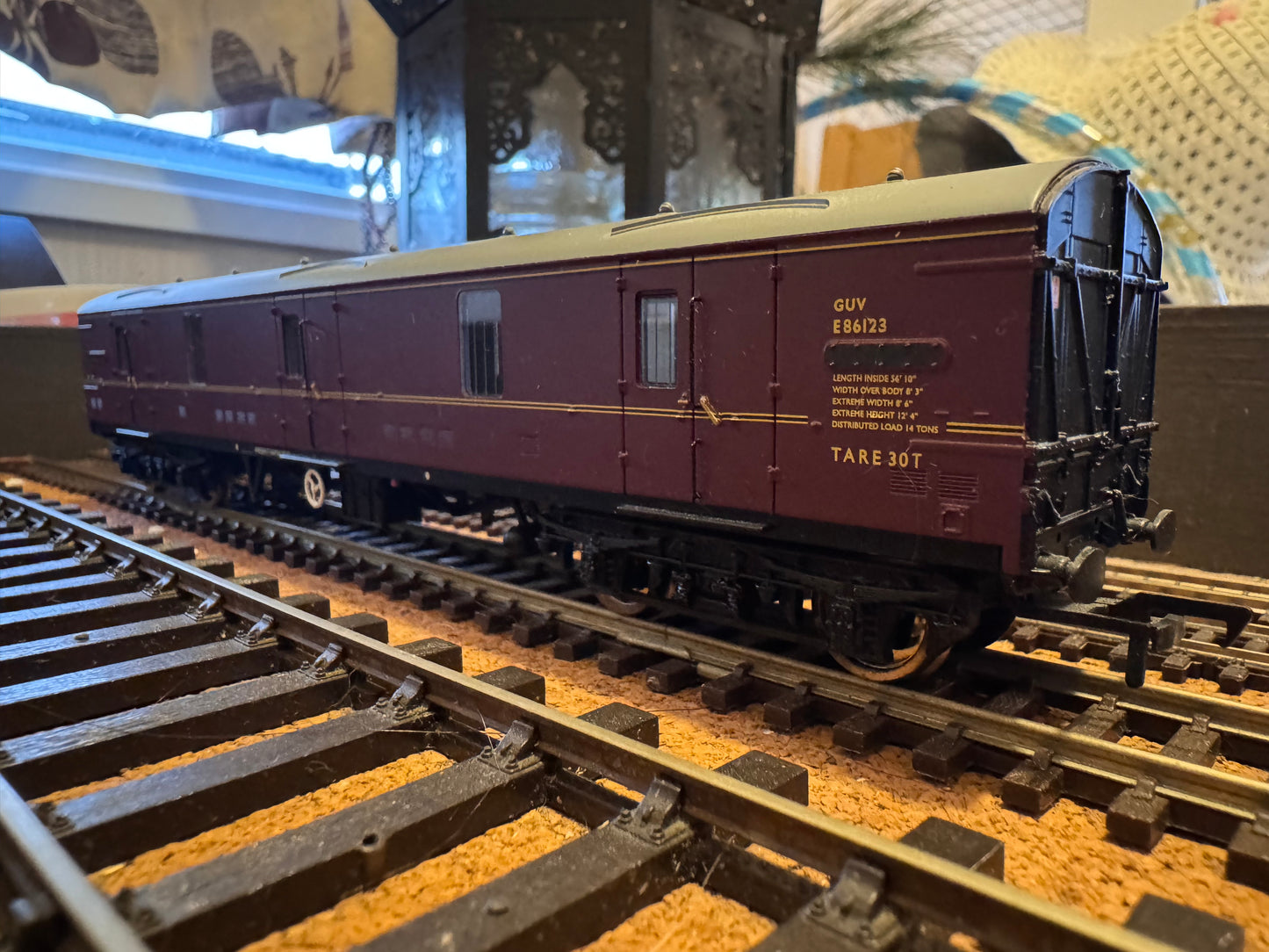 Bachmann 30-180 (OO) Station Pilot Starter Set. DCC Ready 