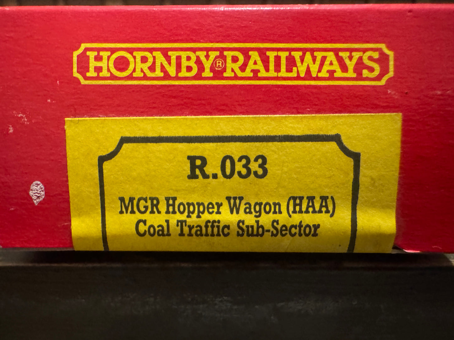 Hornby R.033 (OO) British Rail, Merry-Go-Round HHA Hopper Wagon No.350923 in BR Railfreight Coal Sector large logo livery with real coal load. 