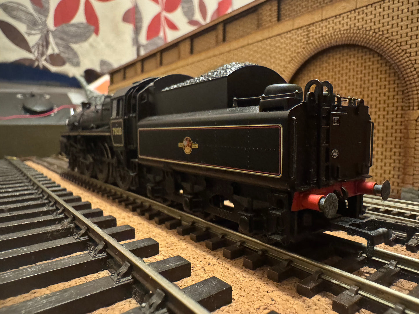 Bachmann 31-118 (OO) British Railways Standard 4MT 4-6-0 No.75033 in British Railways Lined Black. (Shed Code 89C, Aberystwyth Depot). DCC Ready