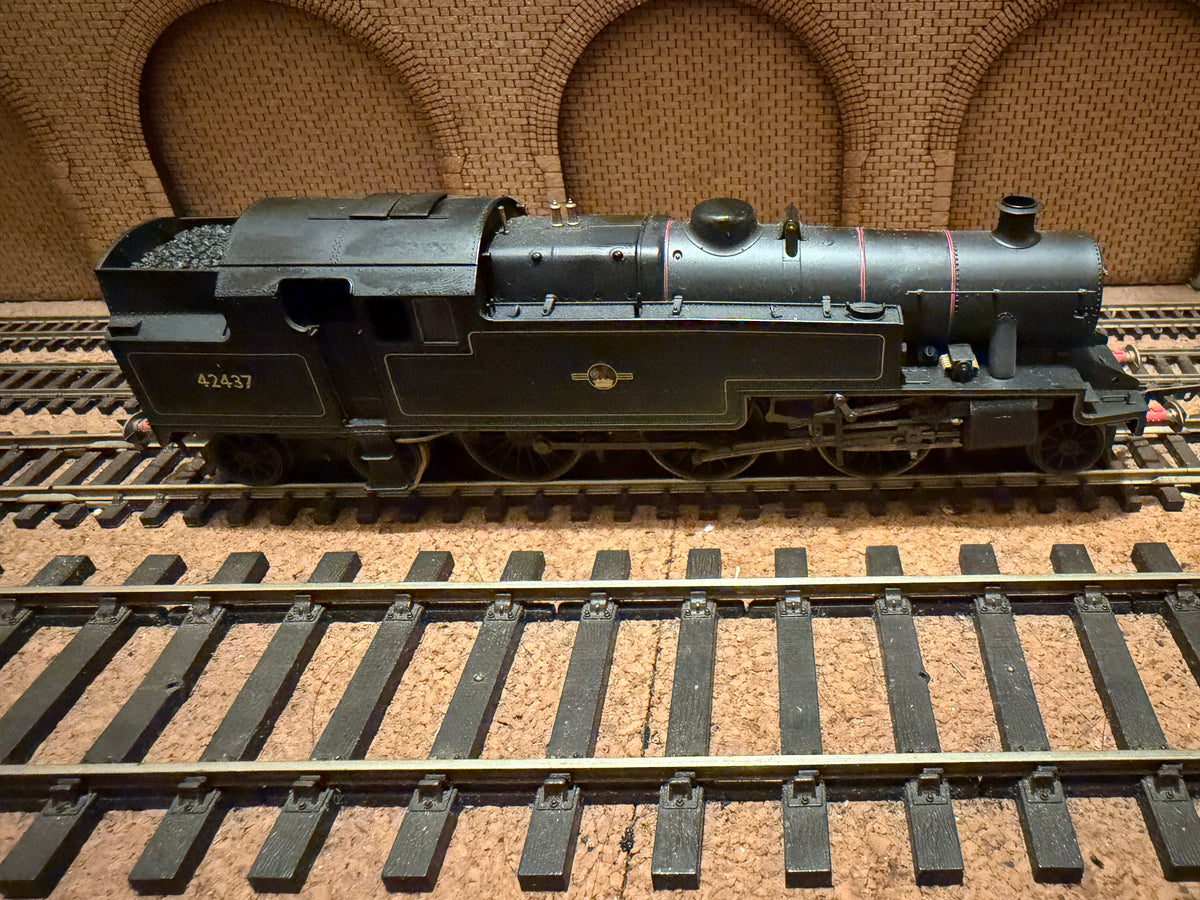 Hornby R2637X (OO) Ex LMS ‘Stanier’ 4P Two Cylinder No.42437 In lightly weathered British Railways Lined Black. (Shed Code 15E, Leicester Great Central Depot). DCC Fitted. 