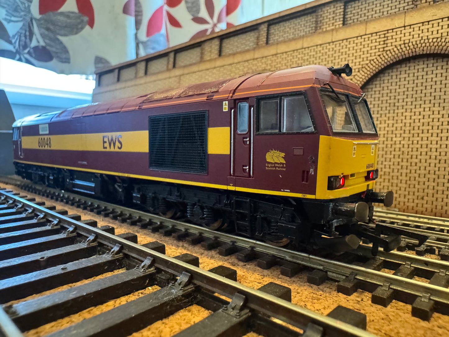 Hornby R2780XS (OO) Ex BR Class 60 No.60048 “Eastern” in EWS livery. DCC Sound Fitted 