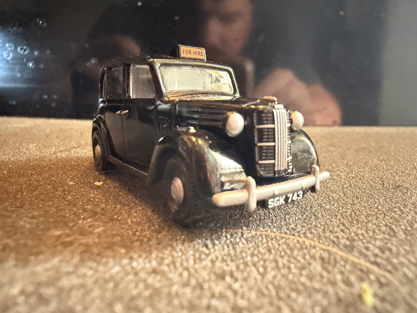 Classix EM76844 (1:76 / OO) Austin FX3, London Taxi No.5602 in Black 