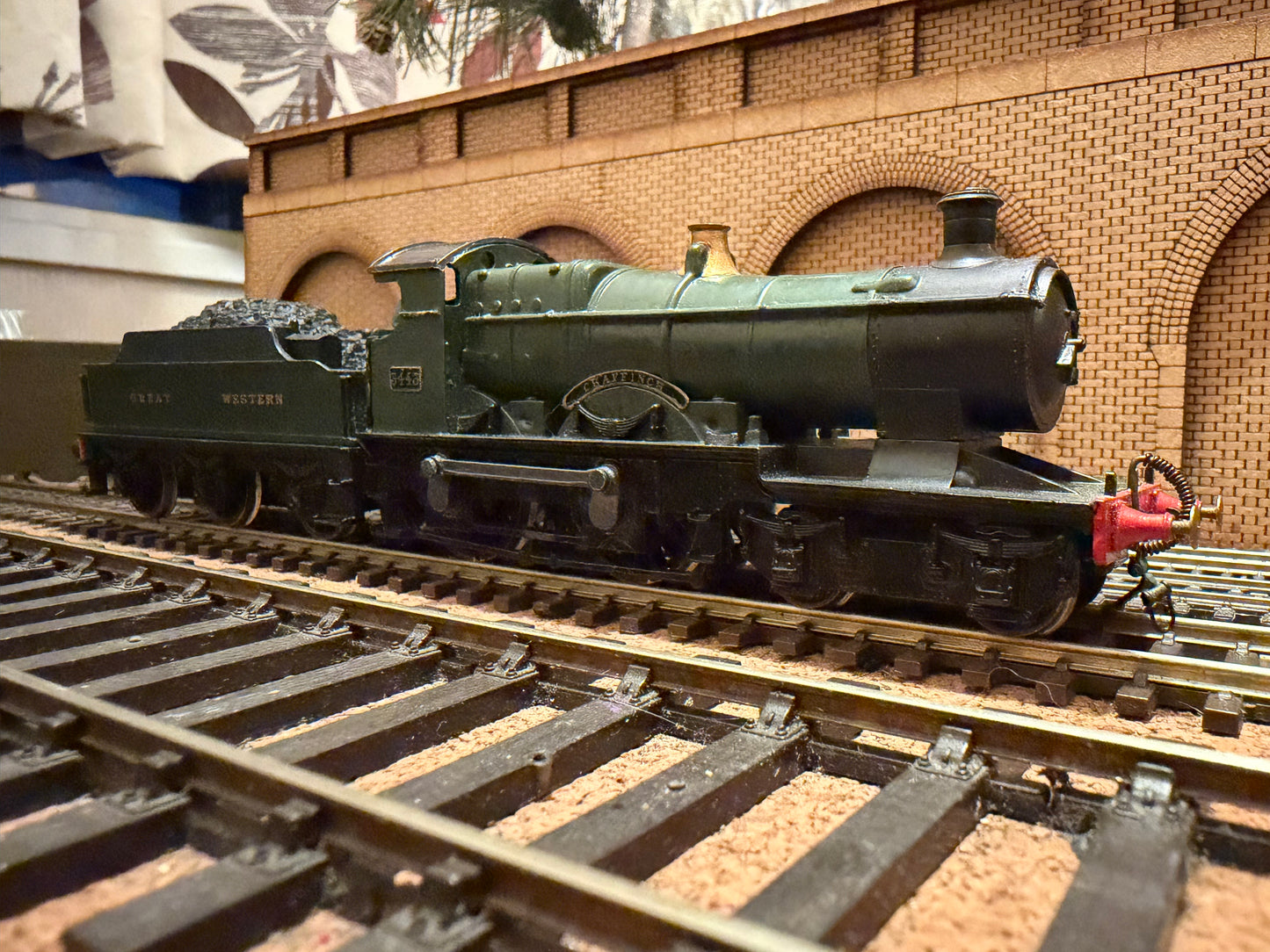 Dapol Kitmaster / Mainline (OO) Great Western Railway 3441 ‘Bird’ Class No.3443 “Chaffinch” in GWR pre 1936 Unlined Green 
