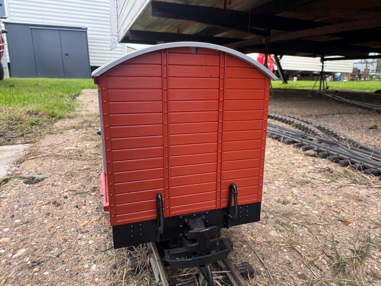 LGB 4027 (G Scale) Montreux Oberland Bernois Railway, Refrigerator Box Wagon No.557. 