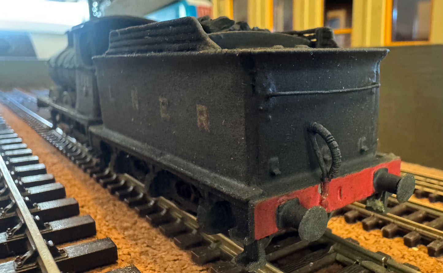 Tri-Ang / BEC Kit (OO) Ex GCR J11/1 ‘Pom Pom’ No.5222 in Weathered London North Eastern Railway Unlined Black