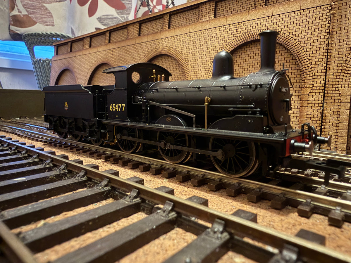 Hornby R3415 (OO) Ex GER / LNER J15 No.65477 in British Railways Unlined Black. (Shed Code 31A, Cambridge Depot) DCC Ready. 