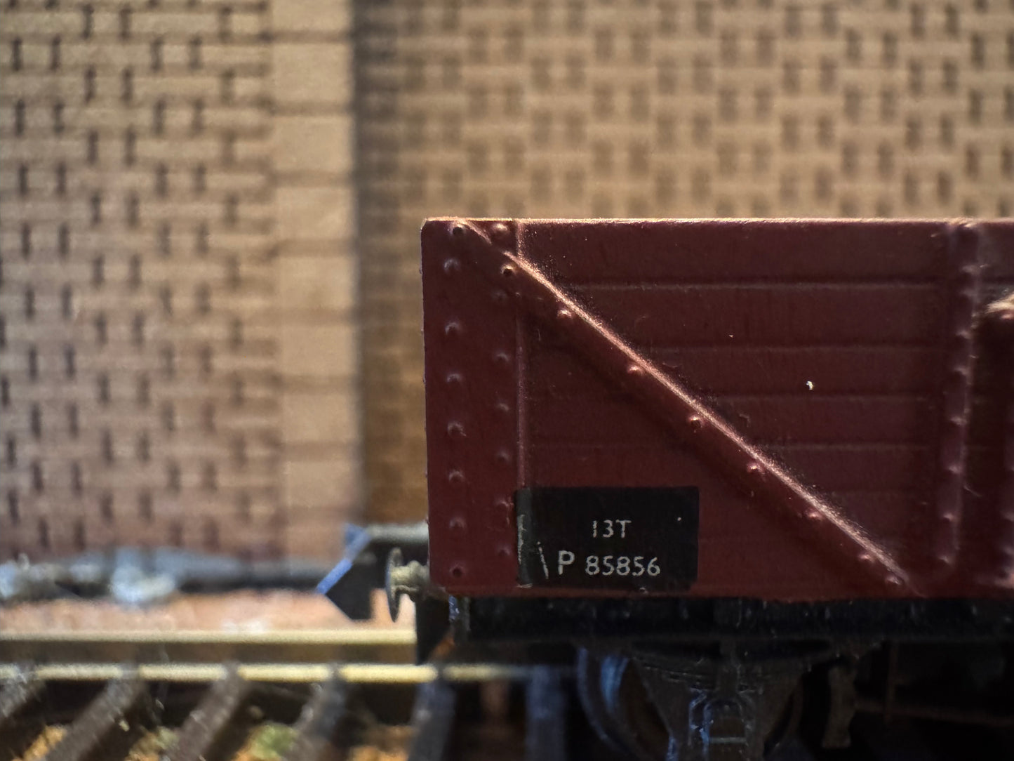 Peco KRN-41 (N Gauge) British Railways Severn Plank Open 13T Wagon No.P85856 
