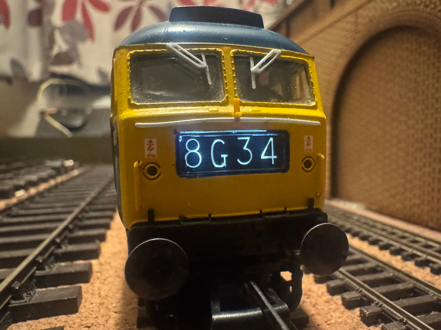 Bachmann 32-805 (OO) British Railways, Brush Type 4 [Class 47] No.D1547 in Pre TOPS British Rail Blue with headcode box. DCC Ready 