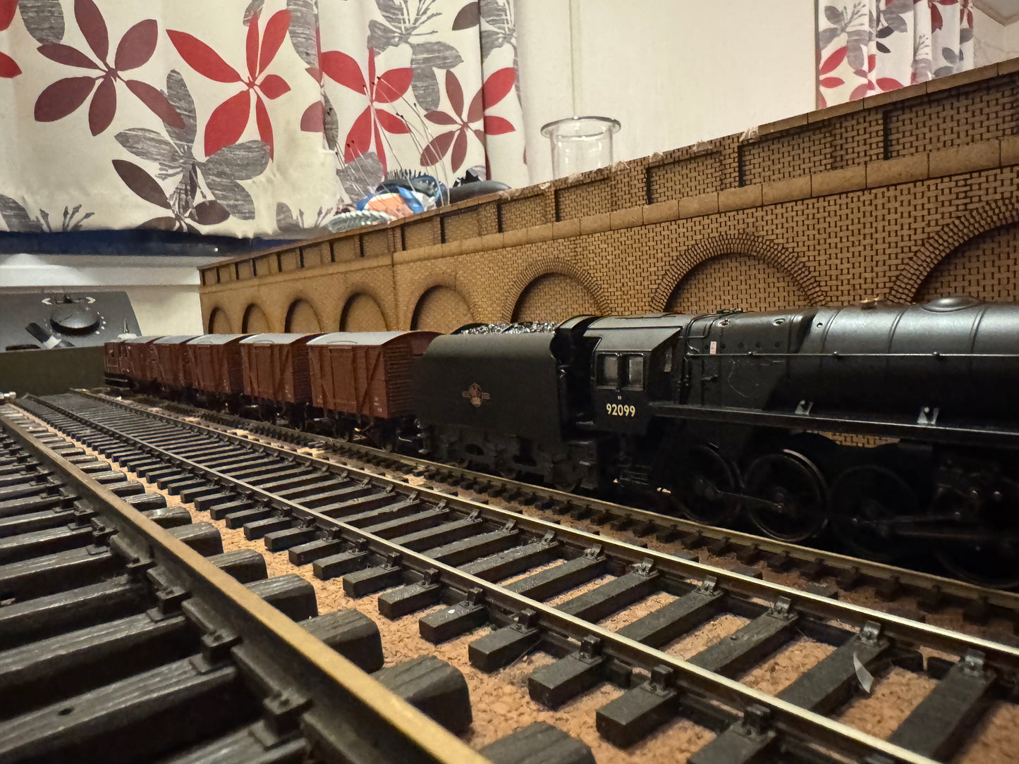 Hornby R2139 (OO) ‘Fitted Freight Train Pack’ Special edition No.453 or 750.