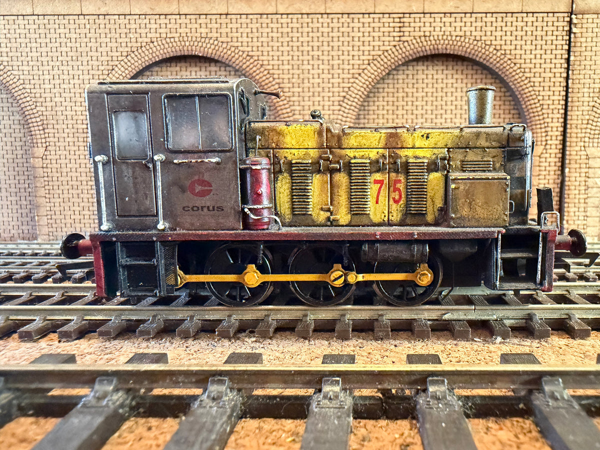 Bachmann 31-362B (OO) Ex British Railways 03 Diesel Mechanical Shunter No.75 in extremely heavily weathered Corus livery. DCC Ready 