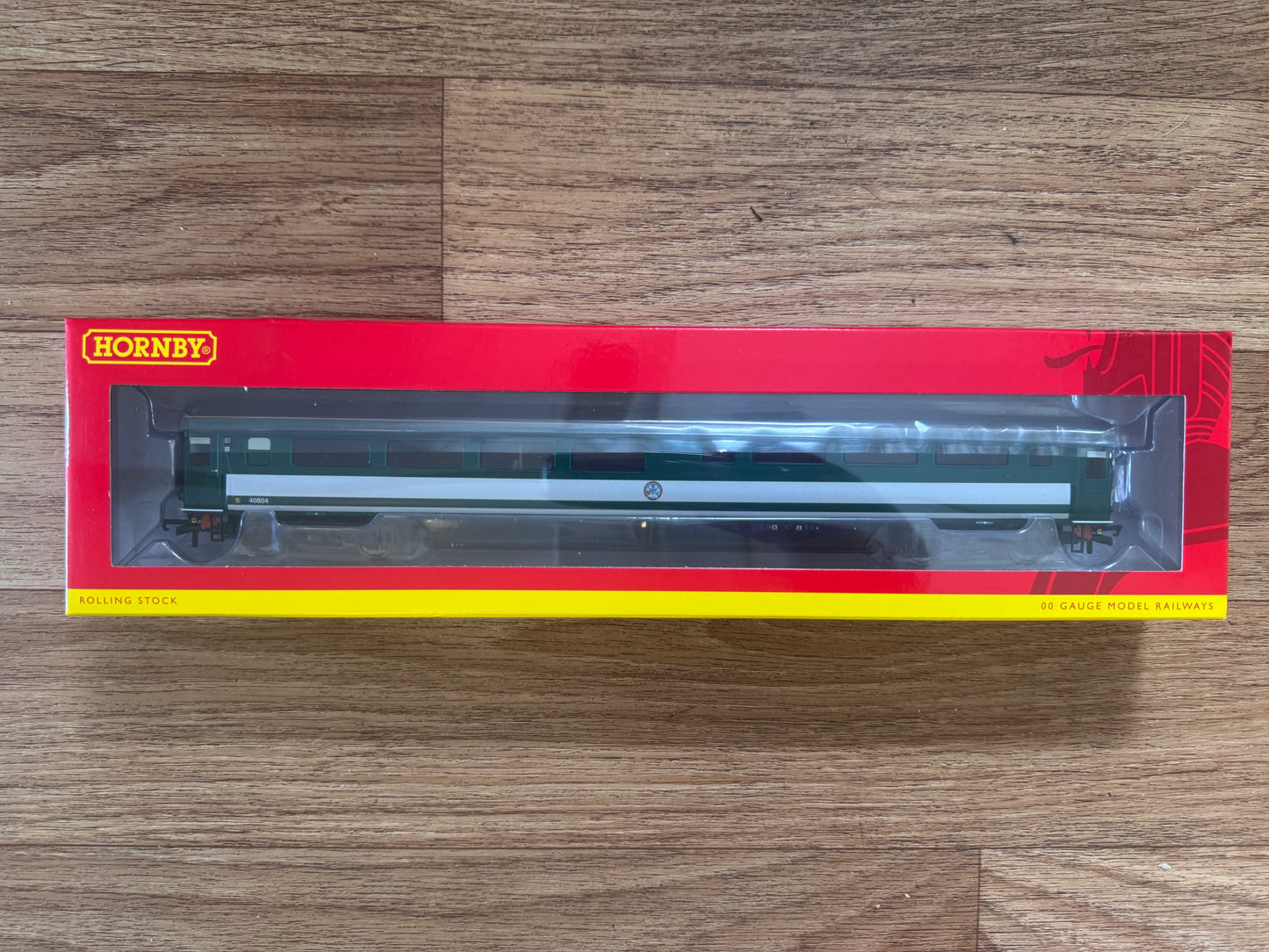 Hornby R40354 (OO) Ex British Rail, MK3 Trailer Restaurant First Kitchen (TFKB) No.40804 in Rail Charter Services Livery. 