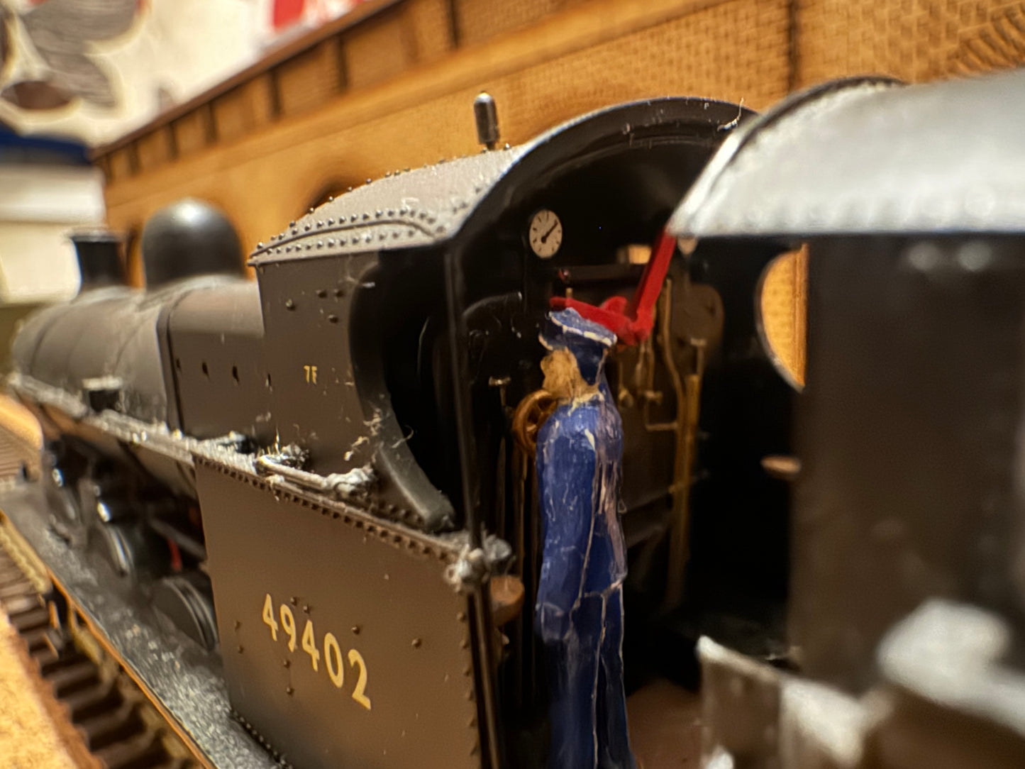 Bachmann 31-476A (OO) Ex LNWR / LMS, G2A “Super D” (7F) in lightly weathered British Railways unlined black. (Shed Code 10A, Wigan Springs Bank Depot) DCC Ready. 