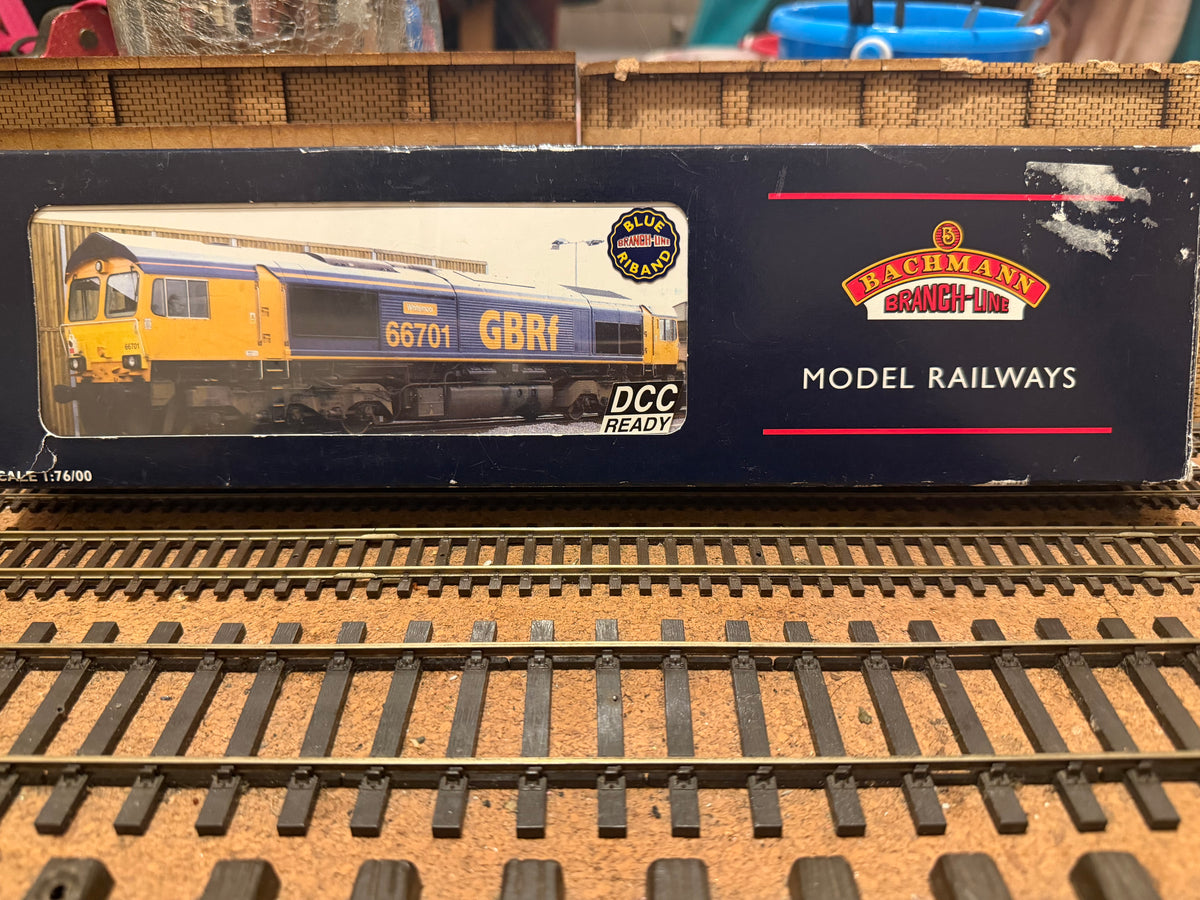 Bachmann 32-727 (OO) General Motors / GBRf, Class 66 No.66701 “Whitemoor” in GBRf Blue & Yellow. DCC Ready