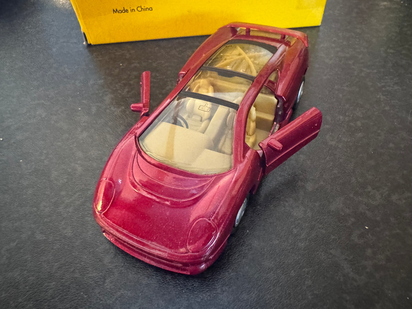 Maisto 9205B (1:40) Jaguar XJ220 