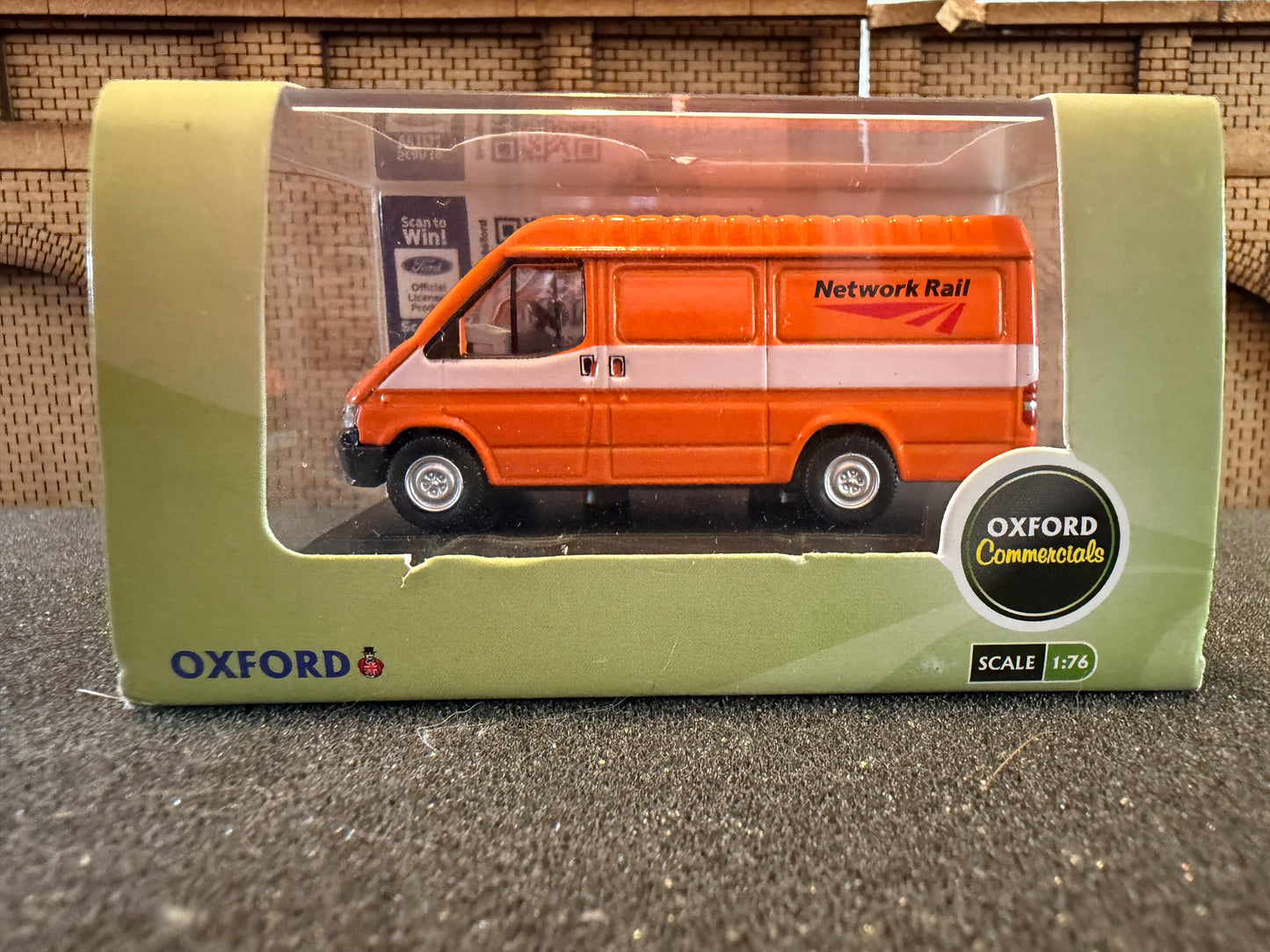 Oxford Diecast 76FT3007 (1:76 / OO) 1997 Ford Transit Mk3, Registration Number R140FEV in Network Rail Livery 