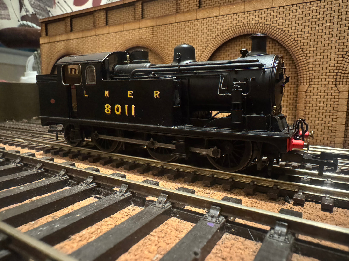 Oxford Rail OR76N7002 (OO) Ex GER N7 No.8011 in Pre 1936 LNER Unlined Black with Condensing Gear. DCC Ready 