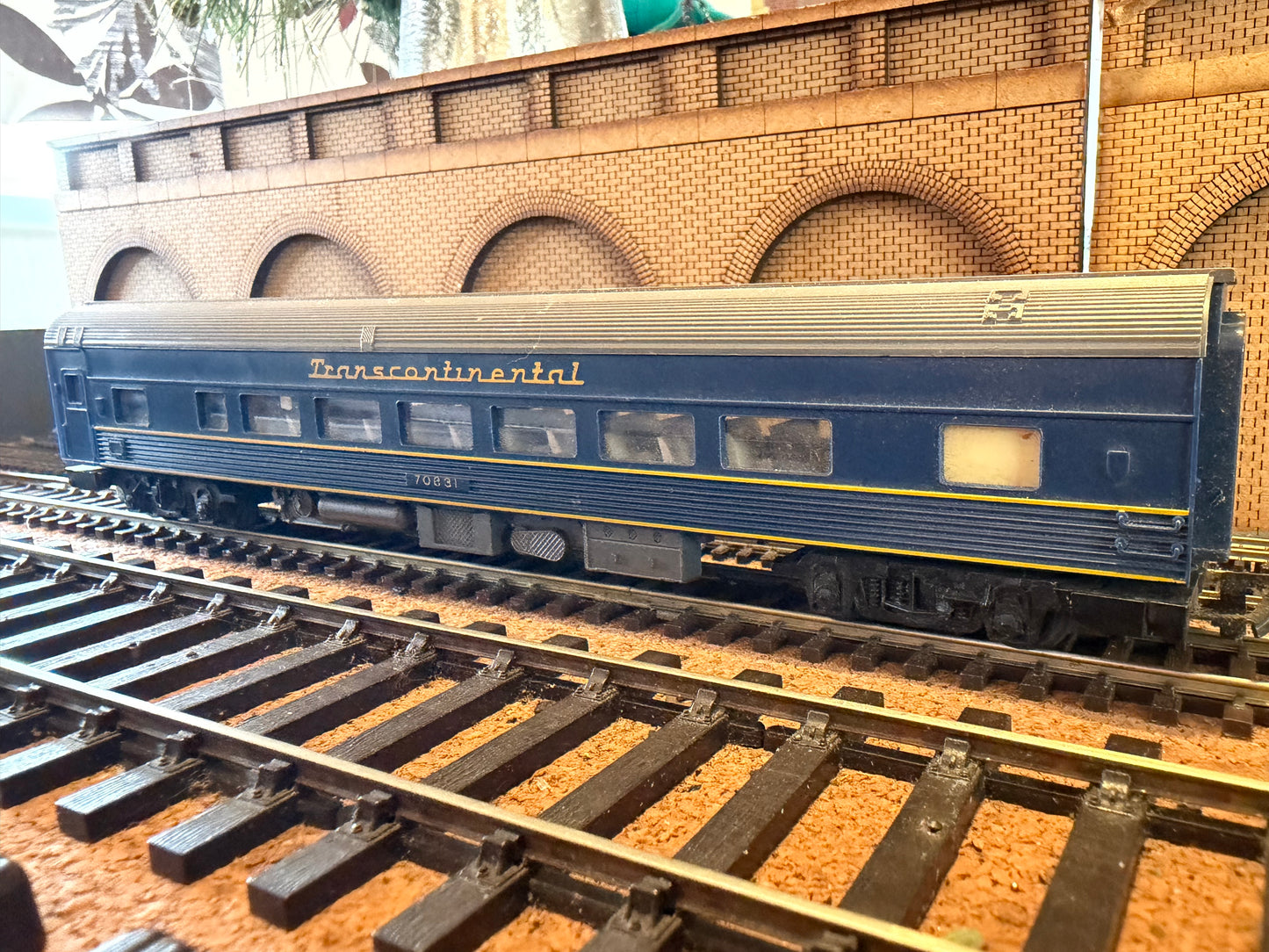 Tri-ang R250 (OO) Transcontinental Train Pack 