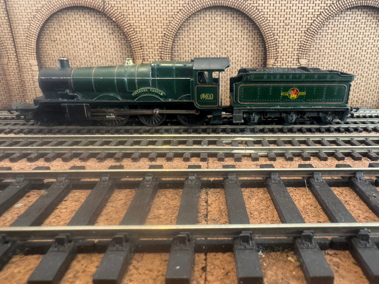 Tri-ang T91TT (TT) Ex GWR 4073 ‘Castle Class’ No.5011 “Tintagel Castle” in Lined British Railways Green. 