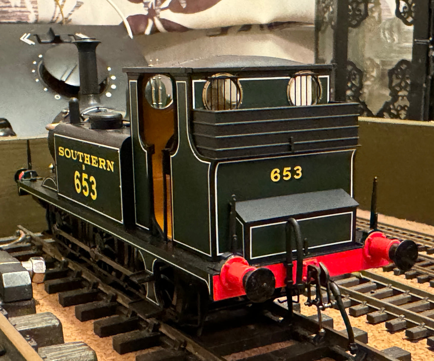 Dapol (O Gauge) Ex LB&SCR, Class A1X ‘Terrier’ No.B653 (formally “Ashtead”) in Lined Southern Railway Green. DCC Ready.