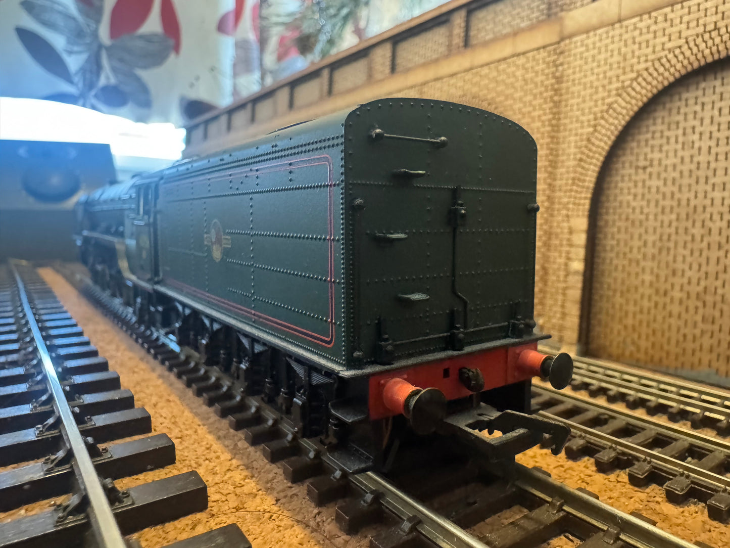 Bachmann 32-556 (OO) British Railways [LNER] ‘Peppercorn’ A1 No.60156 “Great Central” in BR Lined Green with riveted tender. (Shed Code 36A, Doncaster Depot). DCC Fitted 