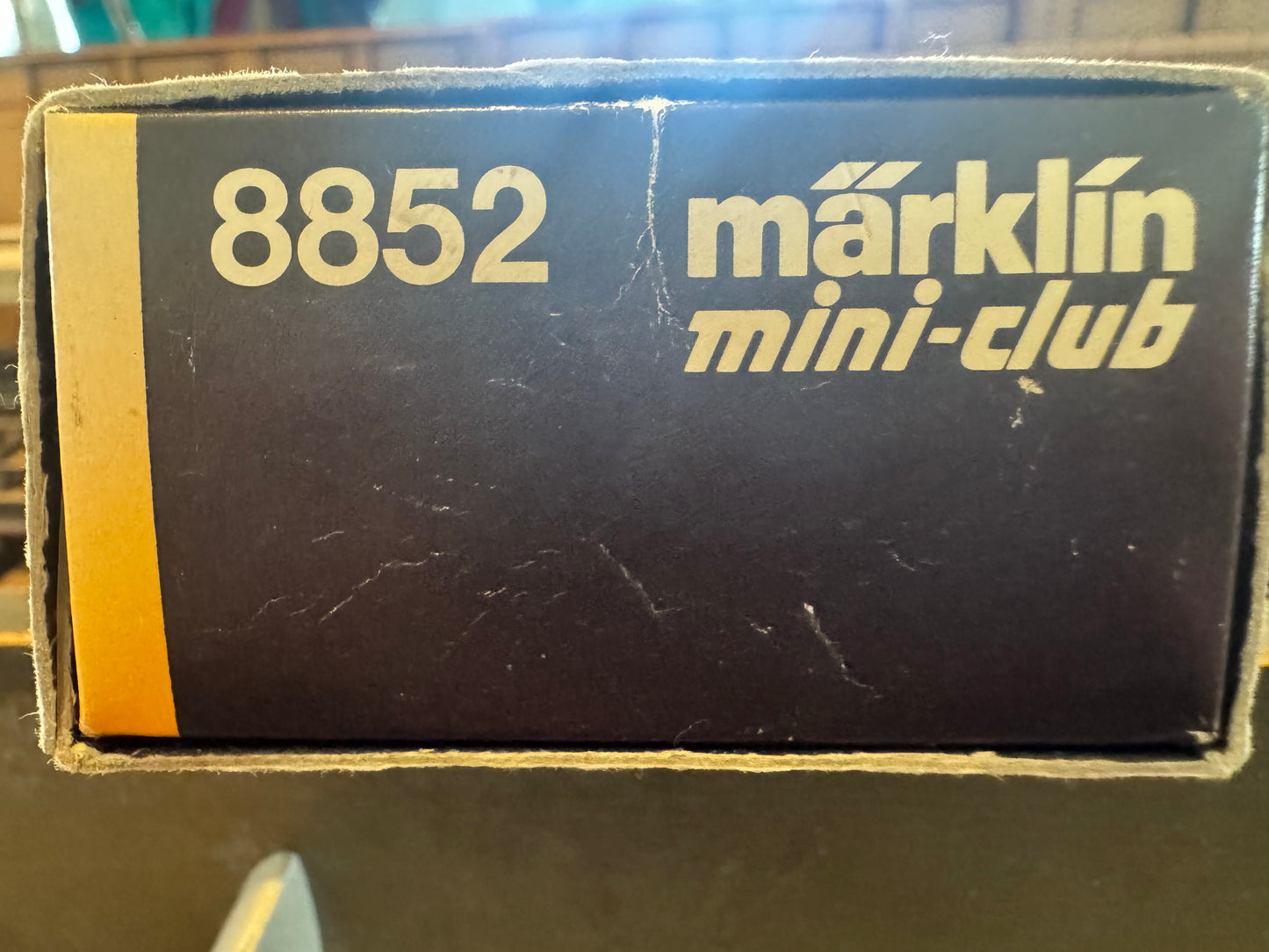 Marklin Mini Club 8852 (Z Gauge) Schweizerische Bundesbahnen, Ce 6/8 III No.14301 in SBB Livery.