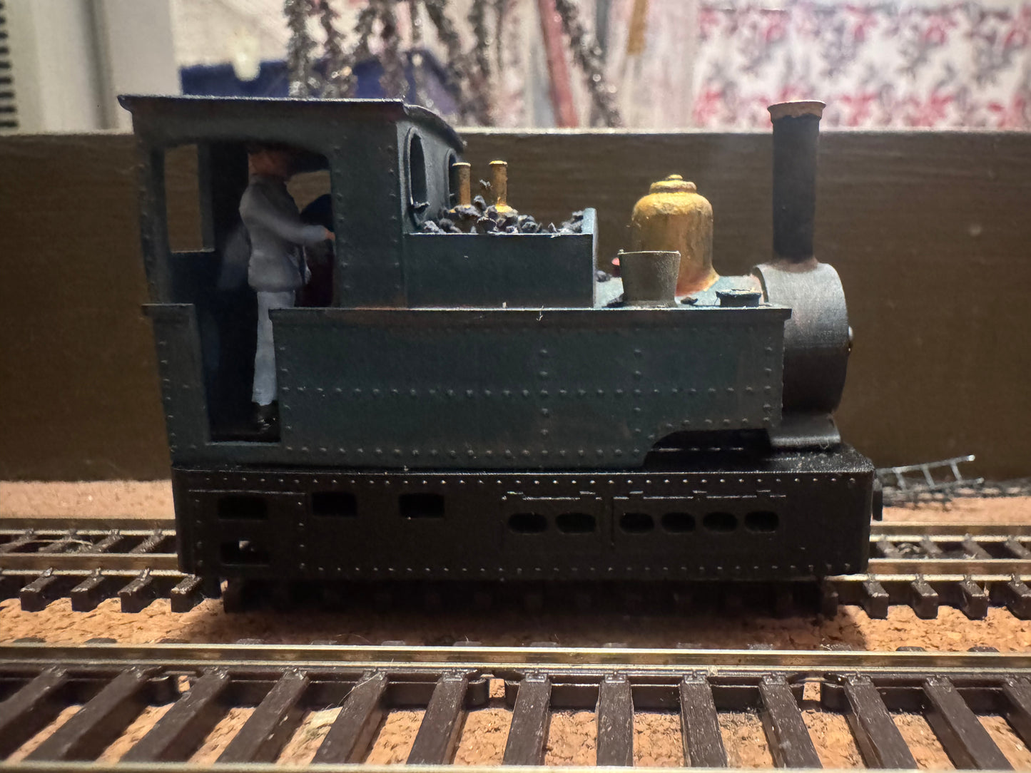 Kato / Narrow Minded (OO9) Freelance Steam Tramway loco. 