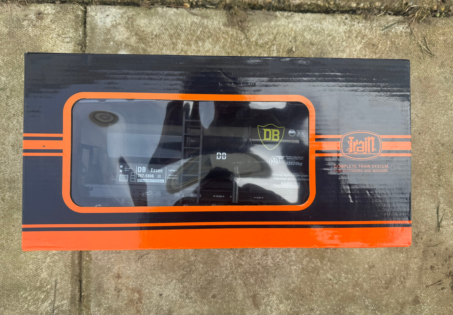 Train 757-5806 (G Scale) Narrow Gauge Fuel Tanker Wagon No.757-5806 in Fictional DB Black