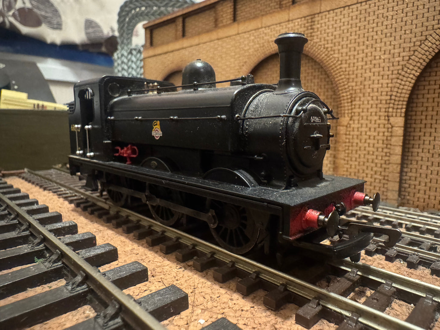 Hornby R3121X (OO) Ex GNR / LNER J52 in Half Weathered British Railways Black. DCC Fitted 