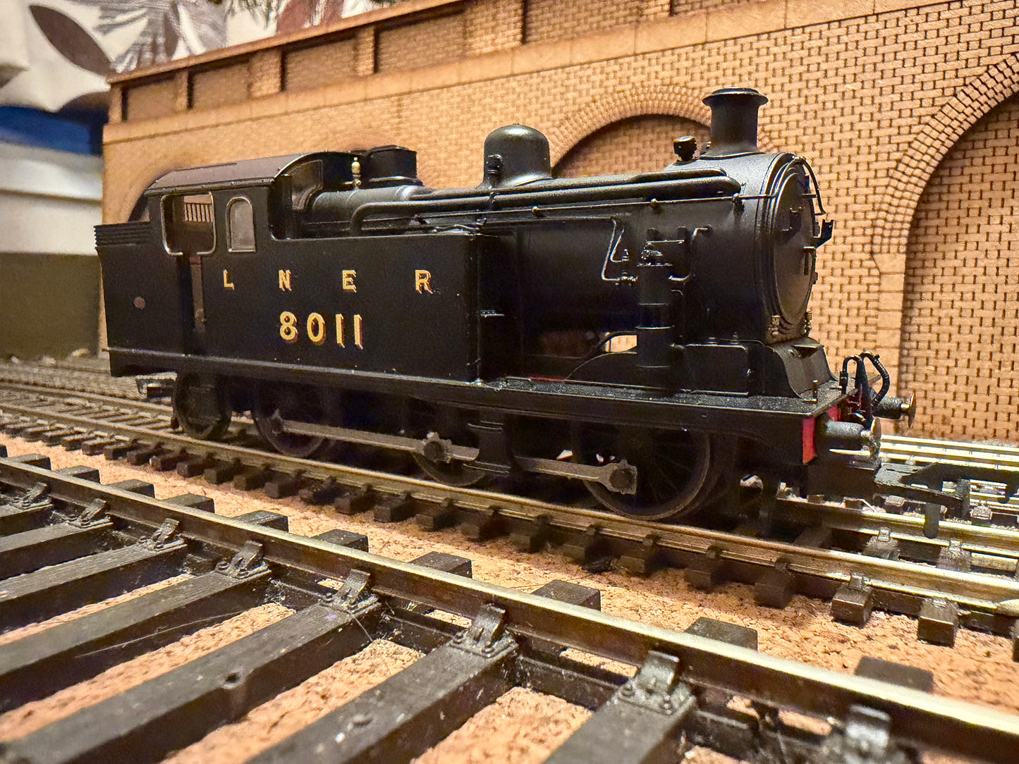 Oxford Rail OR76N7002 (OO) Ex GER N7 No.8011 in Pre 1936 LNER Unlined Black with Condensing Gear. DCC Ready