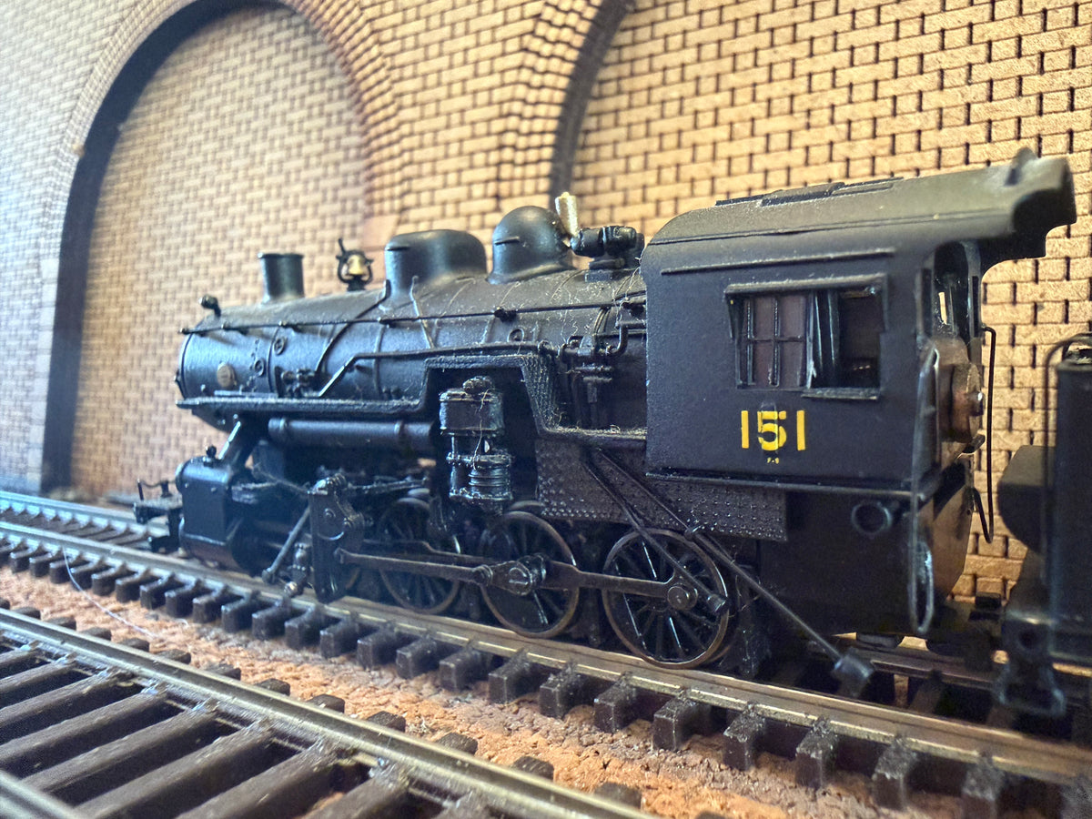 Bachmann Spectrum 81174 (N Scale) Baldwin 2-8-0 Consolidation No.151 with medium tender in New York, New Haven & Hartford Livery. DCC Ready 