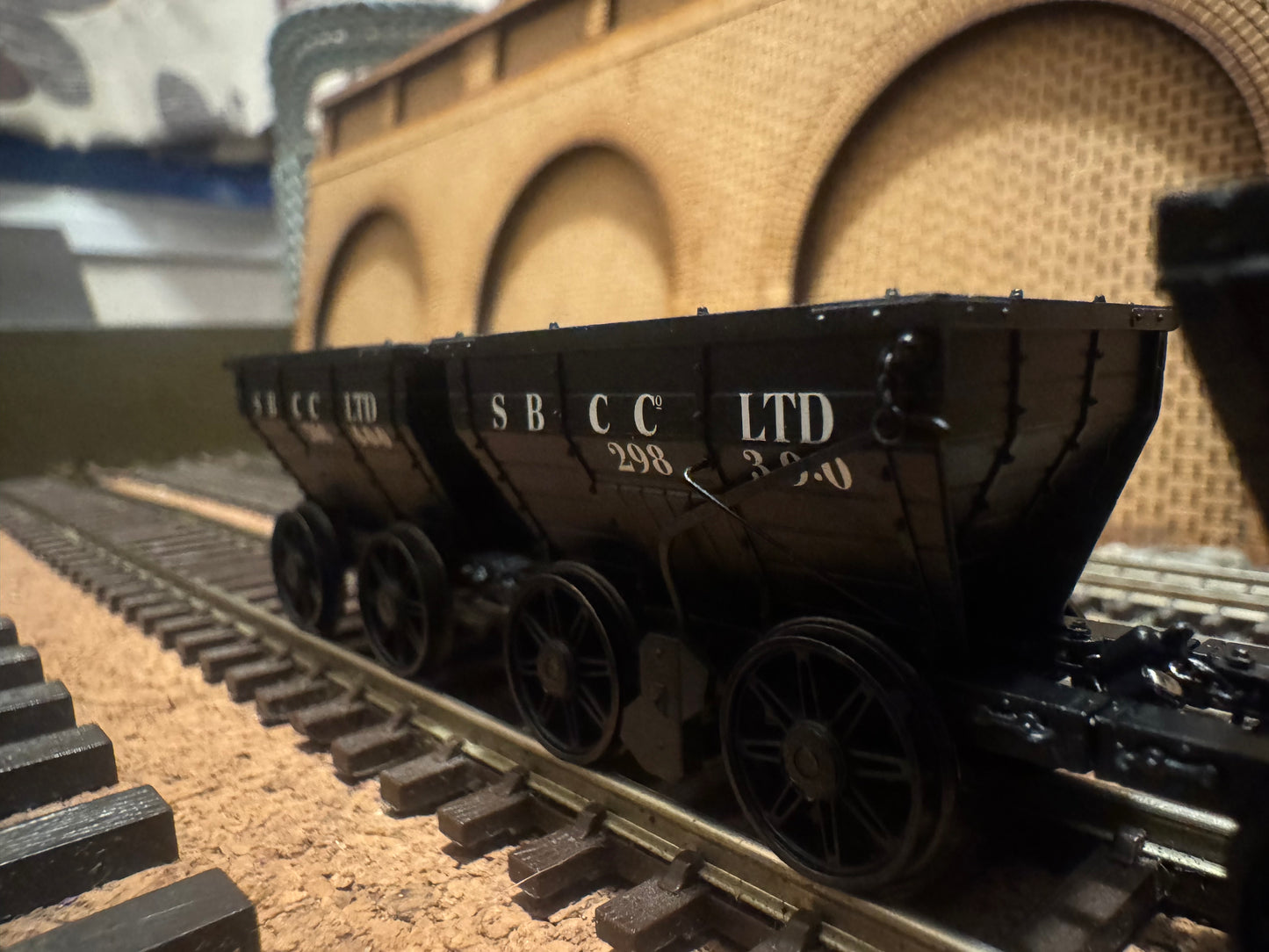 Accurascale ACC2802C (OO) Ex NER ‘Chaldron’ Wagons in Seaton Burn Coal Company Livery. Triple Pack 