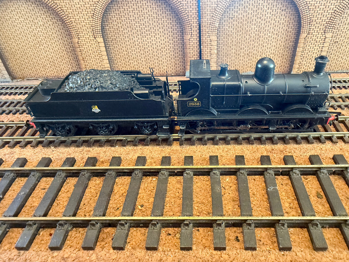 Hornby R2275A (OO) Ex GWR 2301 Class No.2528 in British Railways Unlined Black. (Shed Code, 89A Oswestry Depot) 