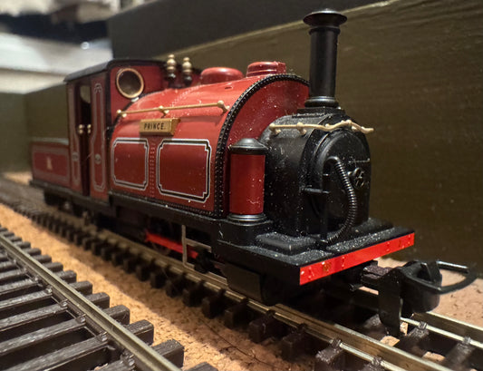 Kato / Peco 51-251B (OO9) Ffestiniog Railway, ‘Small England’ No.2 “Prince” FR Lined Maroon 
