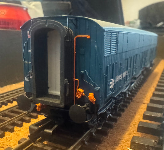 Accurascale ACC2422-W1047 (OO) Ex GWR Rebuilt Siphon G No.1047 in British Rail Blue (Newspapers) livery.