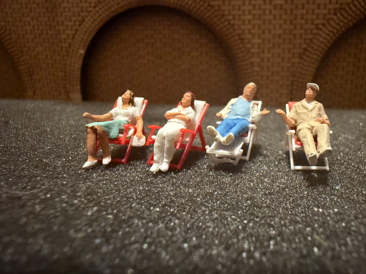 Modelscenes (OO / 1:76) Deckchair Friends 