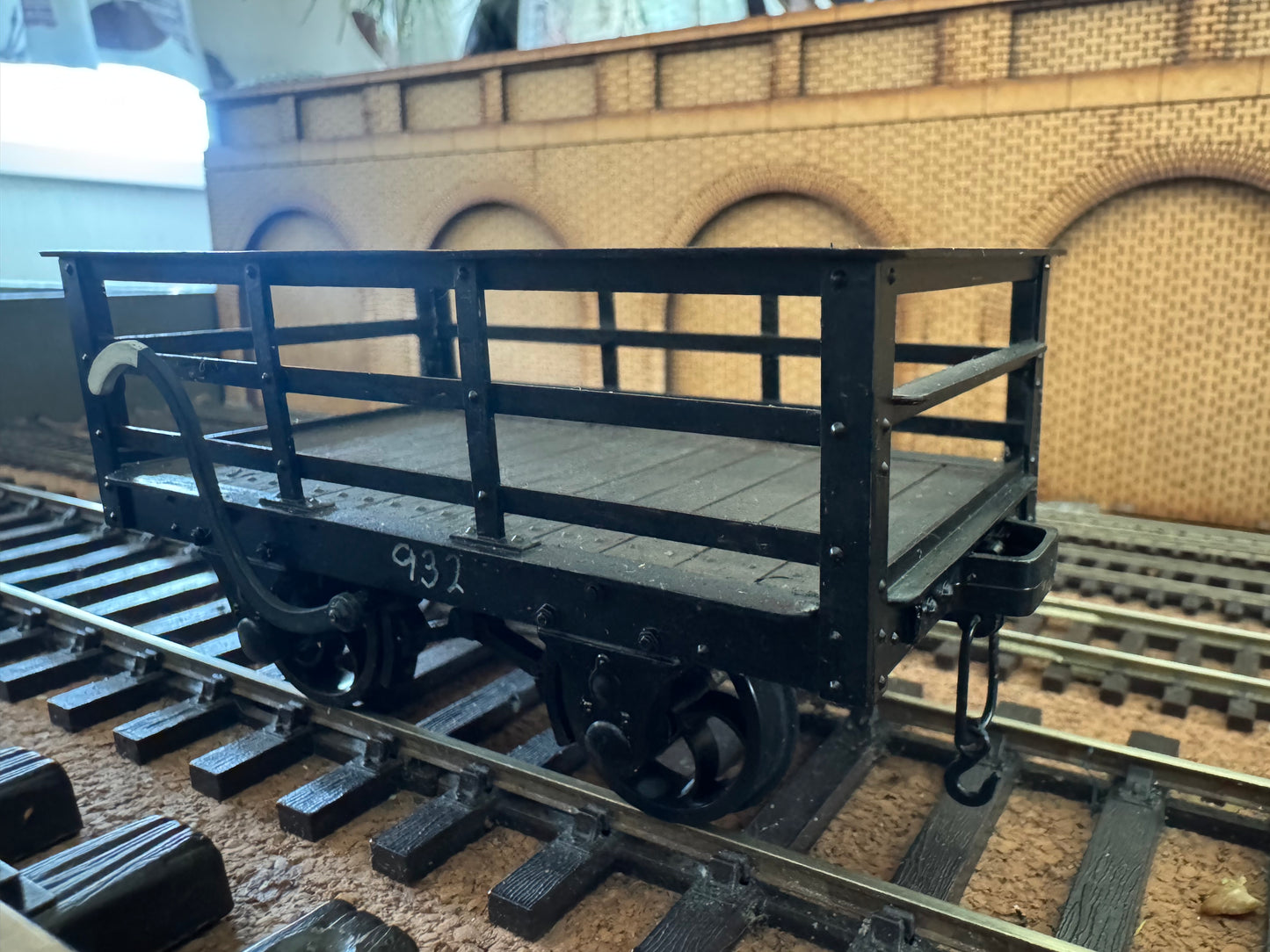 Cooper-Craft (SM32 / 16mm Scale) Festiniog Railways Slate Wagon No.932 in Black 